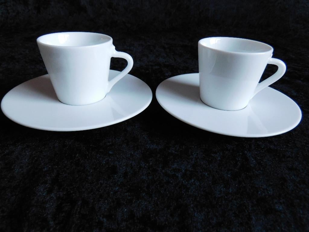 4 Nespresso Ritual Collection Andrée Putman espresso kop en, Huis en Inrichting, Keuken | Servies, Ophalen of Verzenden, Zo goed als nieuw