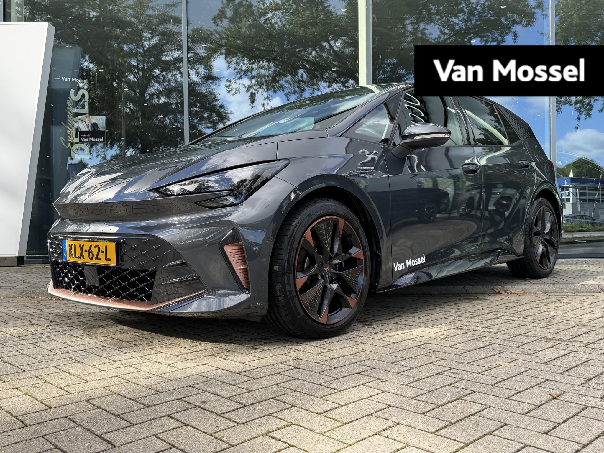 CUPRA Born Business 61 kWh 190 PK | Apple Carplay / Android, Auto's, Zwart, 190 pk, Origineel Nederlands, Verwarmde buitenspiegels