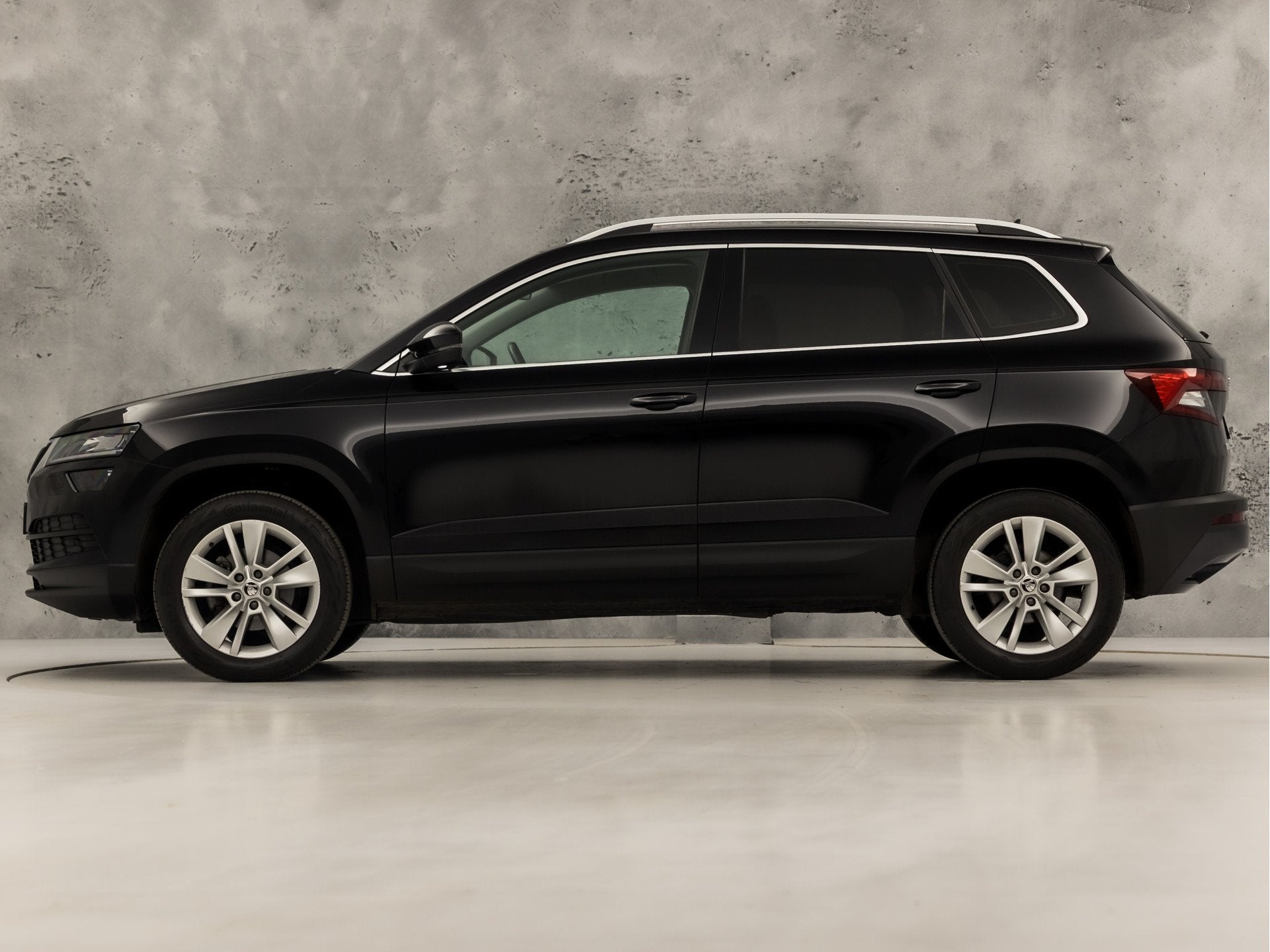 Skoda Karoq 1.0 TSI Sport (VIRTUAL COCKPIT, APPLE CARPLAY, G, Voorwielaandrijving, 12 maanden, Stof, Gebruikt