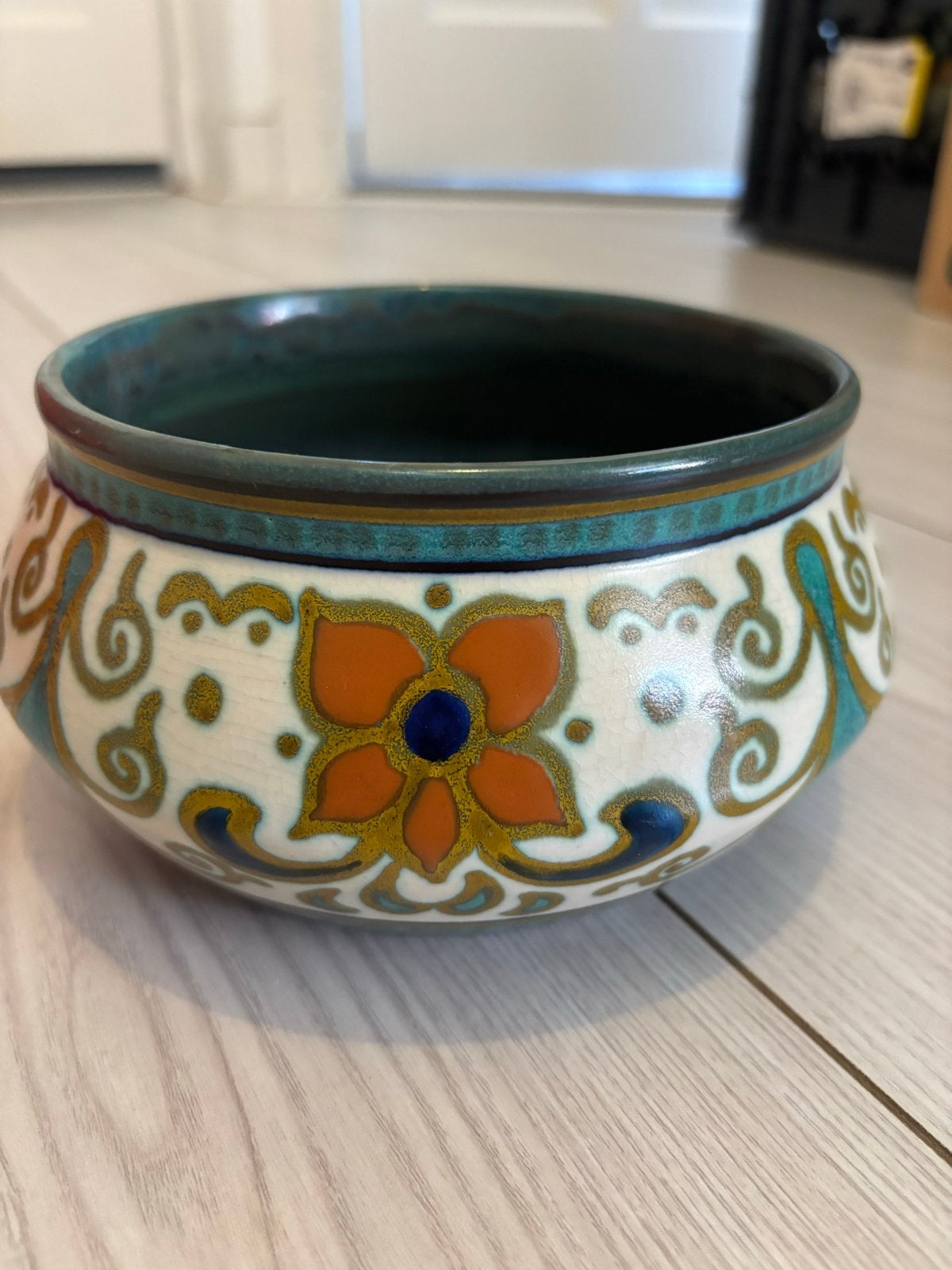 Goud Plateel kom of potje met Saidjah decor, 1930, Ophalen of Verzenden