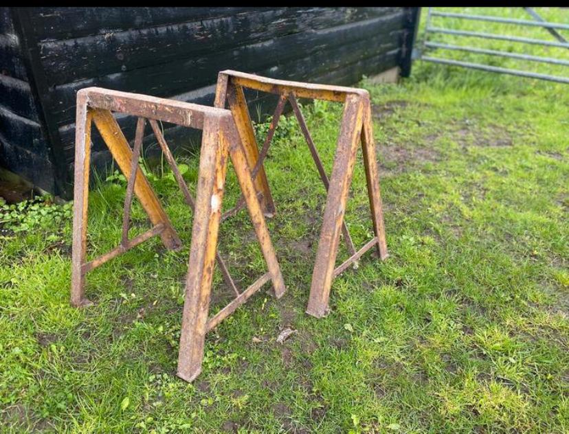 Vintage ijzeren schragen poten voor tafel, Ophalen of Verzenden, Gebruikt, Metaal, Tafelpoot