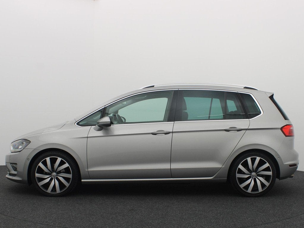 Volkswagen Golf Sportsvan 1.4 TSI Highline AUTOMAAT / TREKHA, Gebruikt, 4 cilinders, 1283 kg, Alcantara