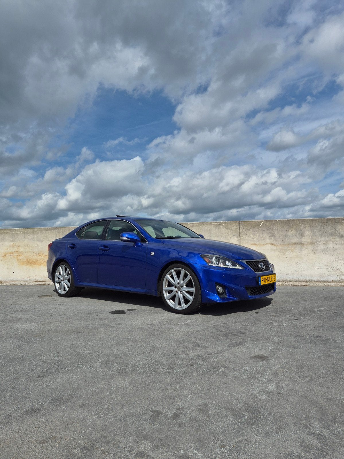 Lexus IS250 F Sport | Ultrasonic Blue | Origineel NL | V6, Auto's, Dealer onderhouden, Achterwielaandrijving, Zwart, Origineel Nederlands