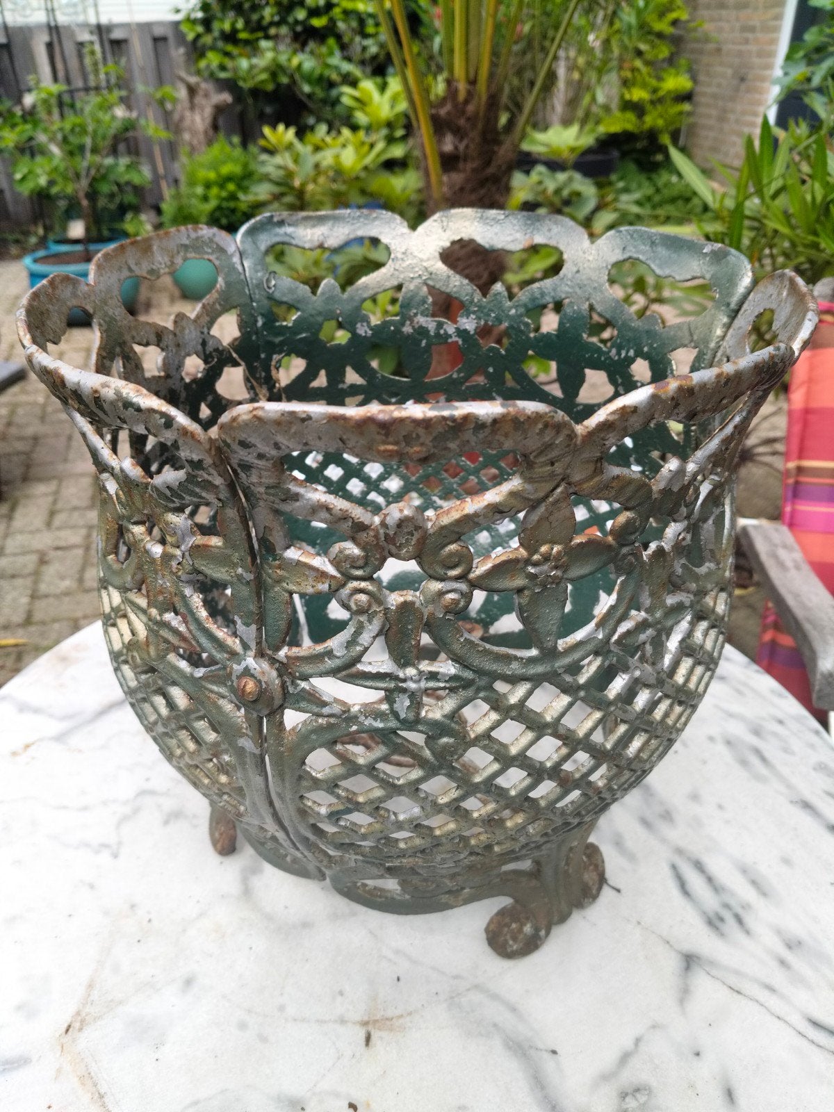 Art Nouveau bloempot tuindecoratie, Tuin en Terras, Ophalen of Verzenden, Rond, Steen, Minder dan 30 cm