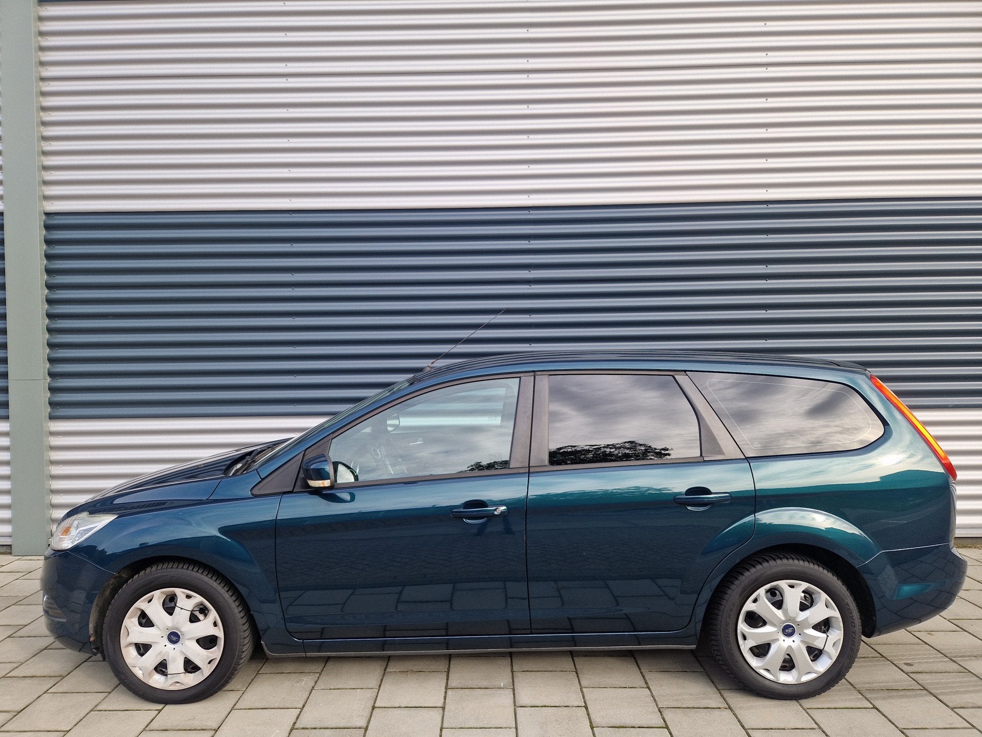 Ford FOCUS Wagon 1.6 Trend (bj 2008), 1596 cc, Gebruikt, 4 cilinders, 635 kg