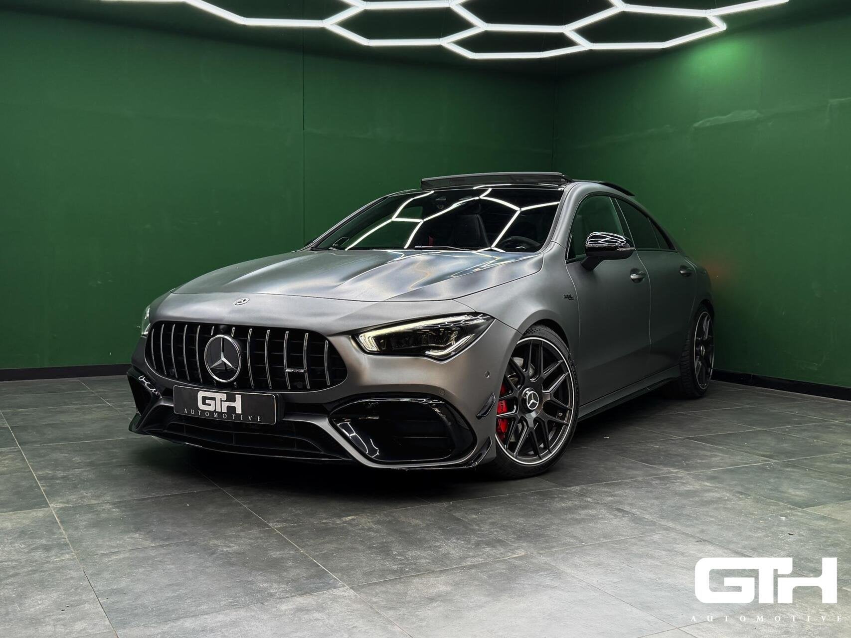 Mercedes CLA-klasse AMG 45 S 4MATIC+ Kuipstoel | Pano | 360, Automaat, Verwarmde buitenspiegels, 11 km/l, Bedrijf