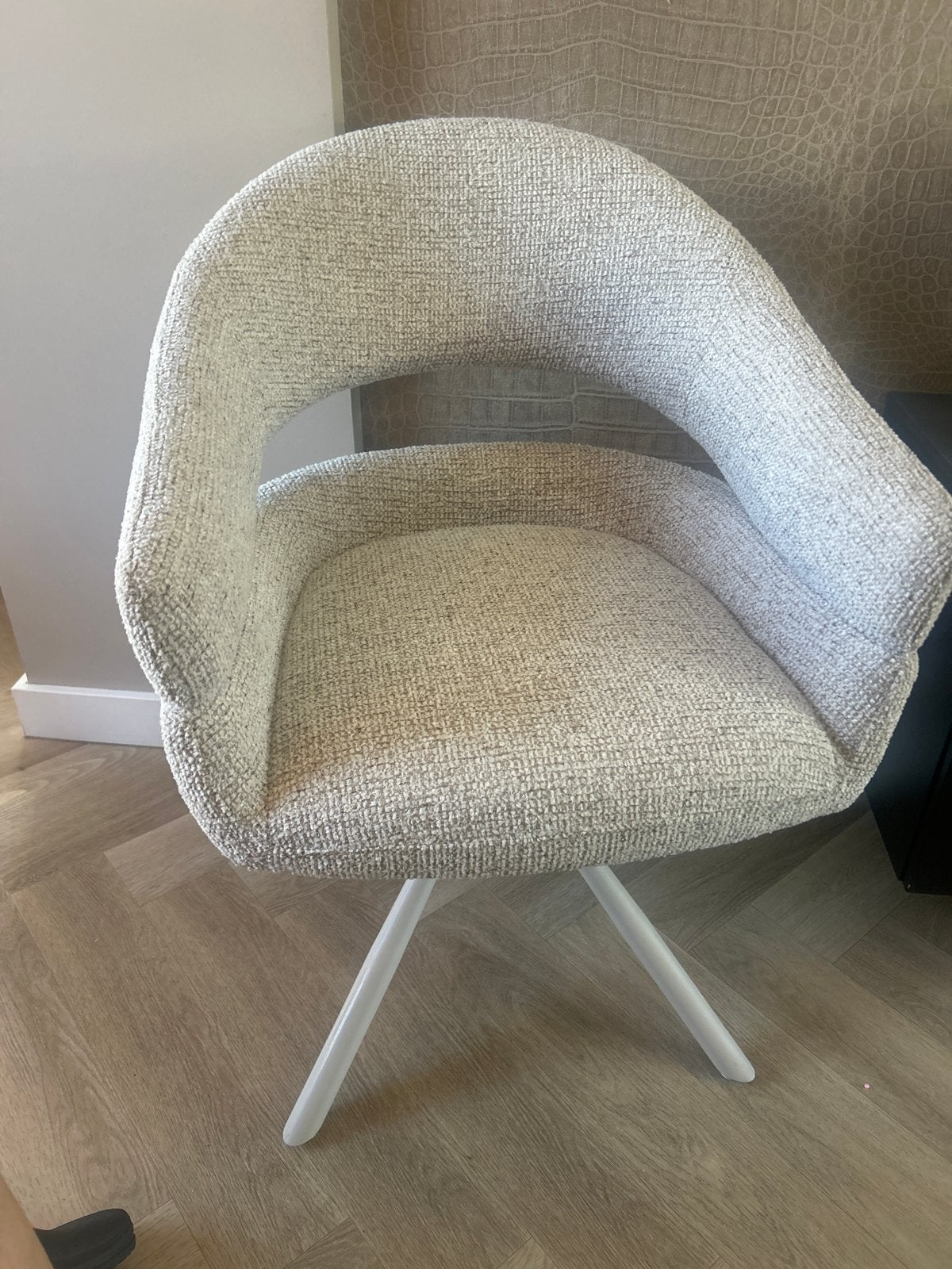 Stijlvolle stoffen stoelen, Huis en Inrichting, Stoelen, Ophalen, Twee, Bruin, Nieuw