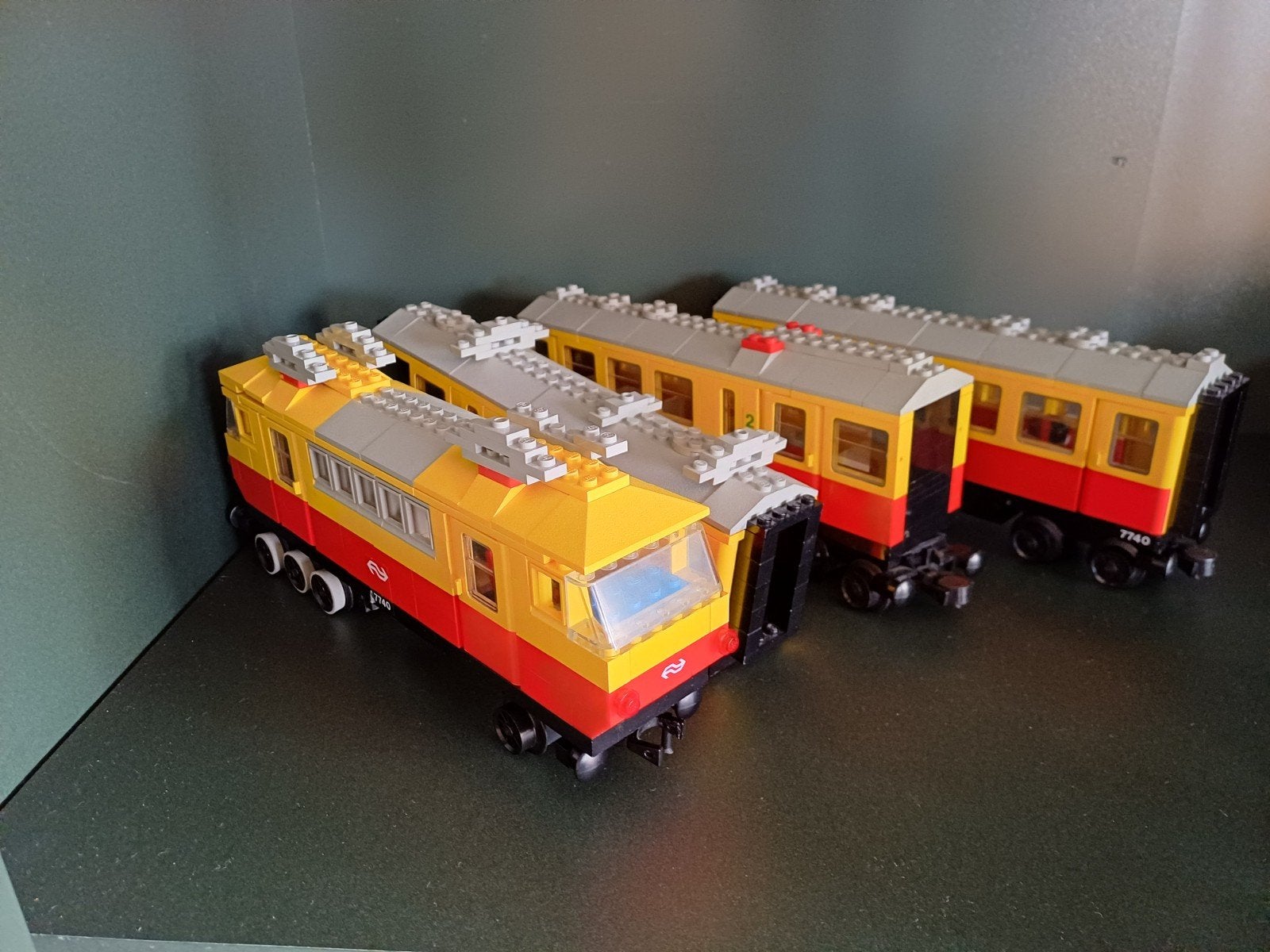 Zeer oude LEGO trein met wagons - zoals op de foto, Ophalen of Verzenden