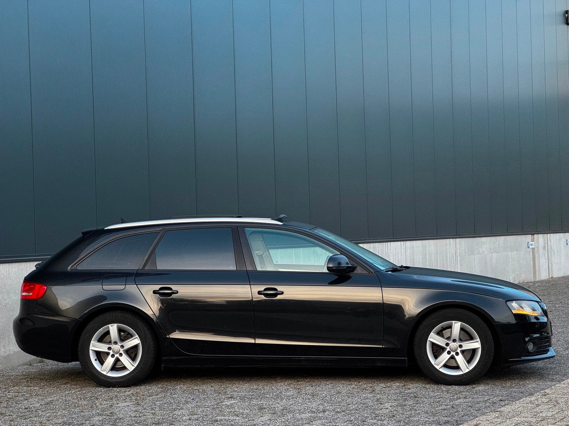 Audi A4 Avant 1.8 TFSI|AUT|PANO|HALFLEDER|STOELVERW|CRUISE|2, Auto's, Gebruikt, 4 cilinders, A4, Zwart