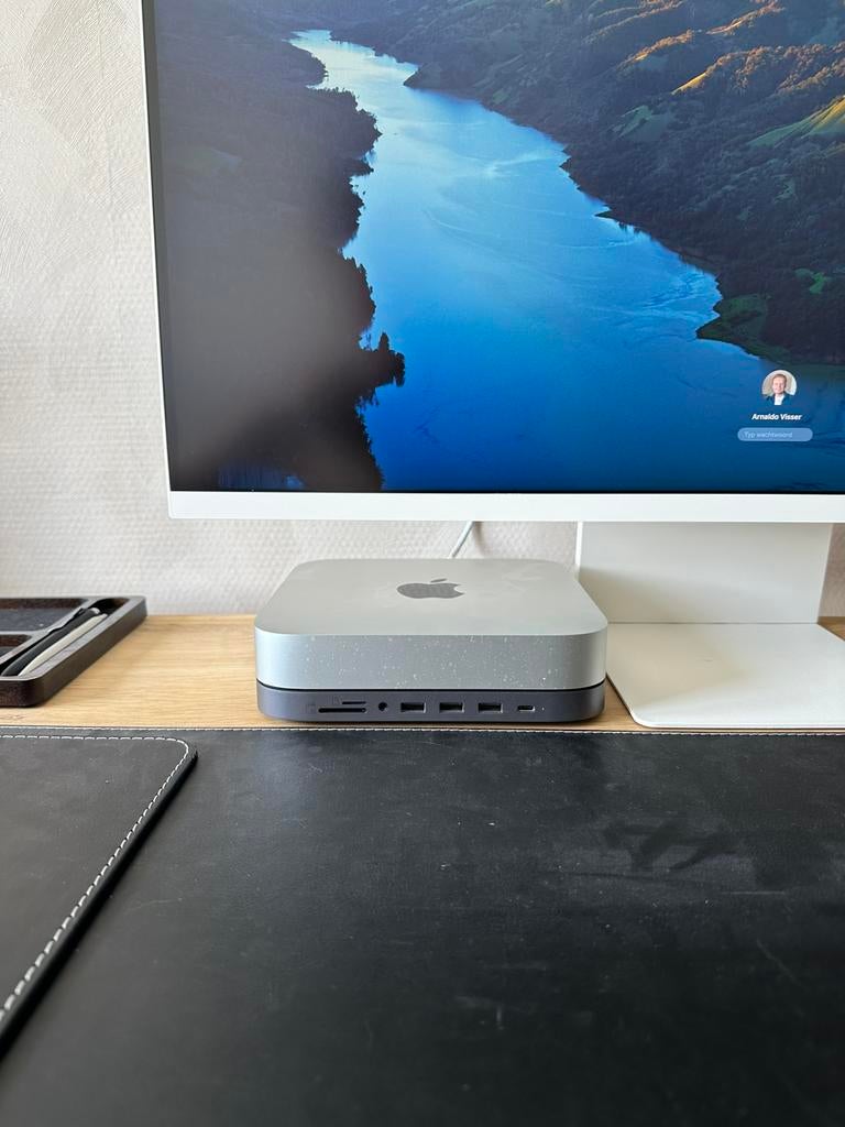 Satechi USB-C Stand Hub met SSD slot, Computers en Software, Apple Desktops, Ophalen, Overige modellen, SSD, Zo goed als nieuw