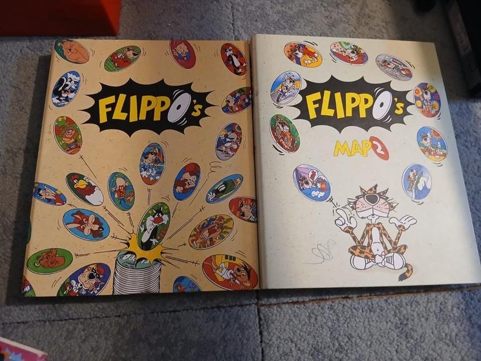 Flippo mappen 2 stuks compleet, Verzamelen, Flippo's, Ophalen of Verzenden, Losse flippo's