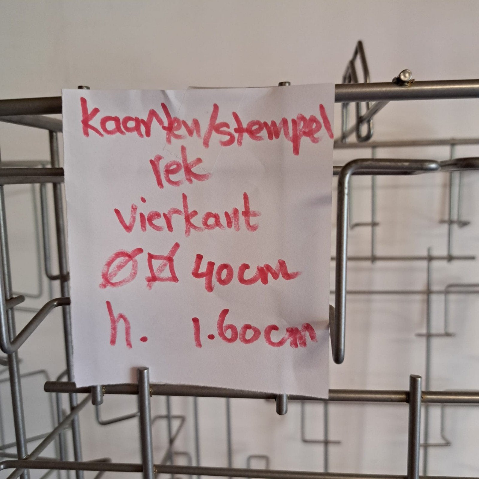 Draaiend kaartenrek/stempelrek op wielen - 1.60m hoog, Ophalen