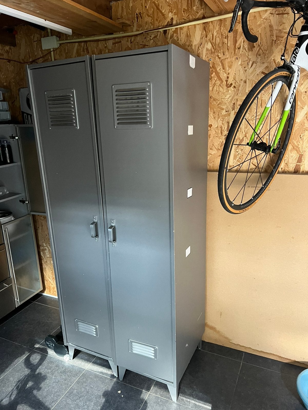 2 lockers, Ophalen, Gebruikt