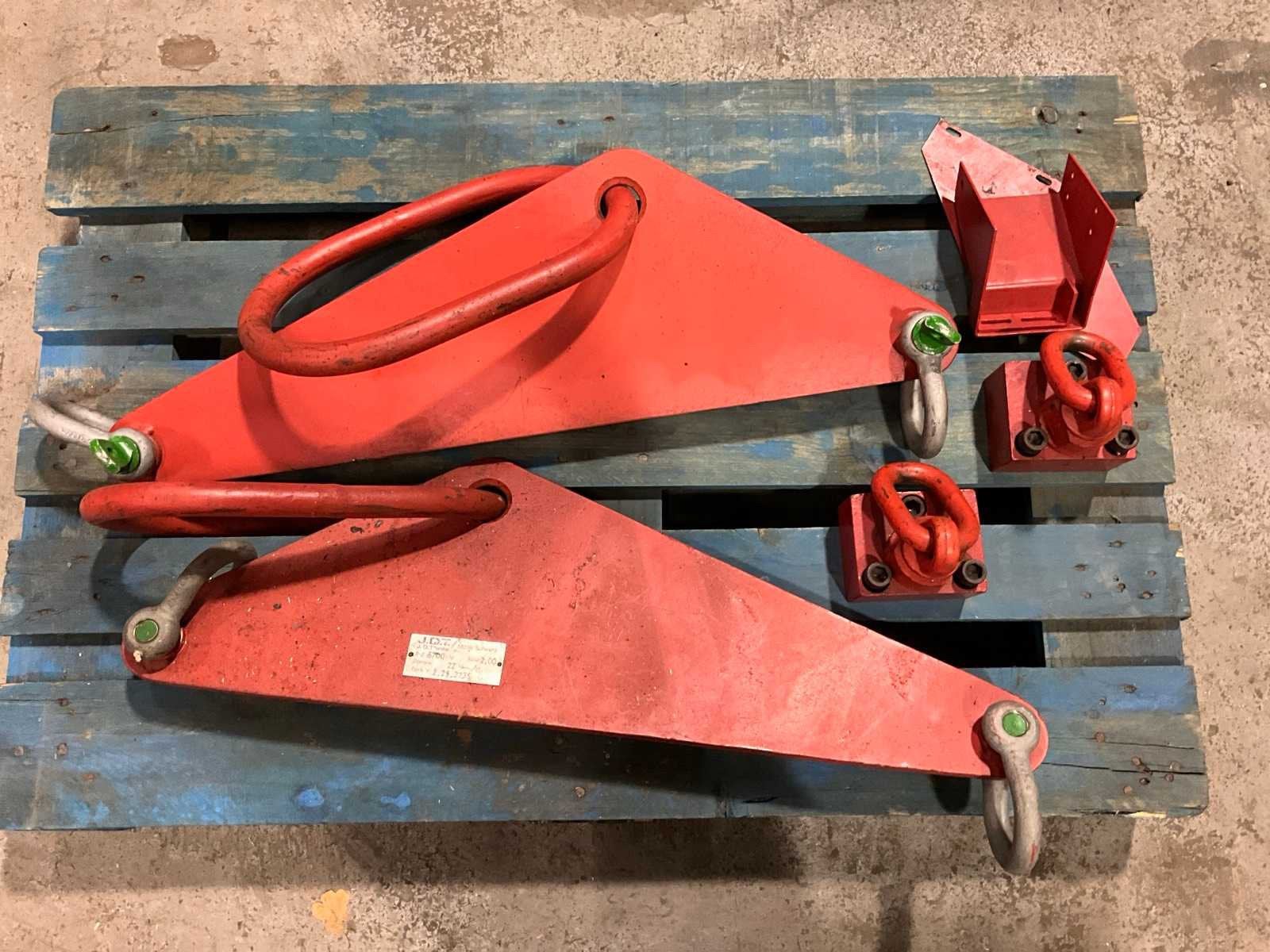 Traverse 5700kg en hijstoebehoren, Ophalen, Gebruikt