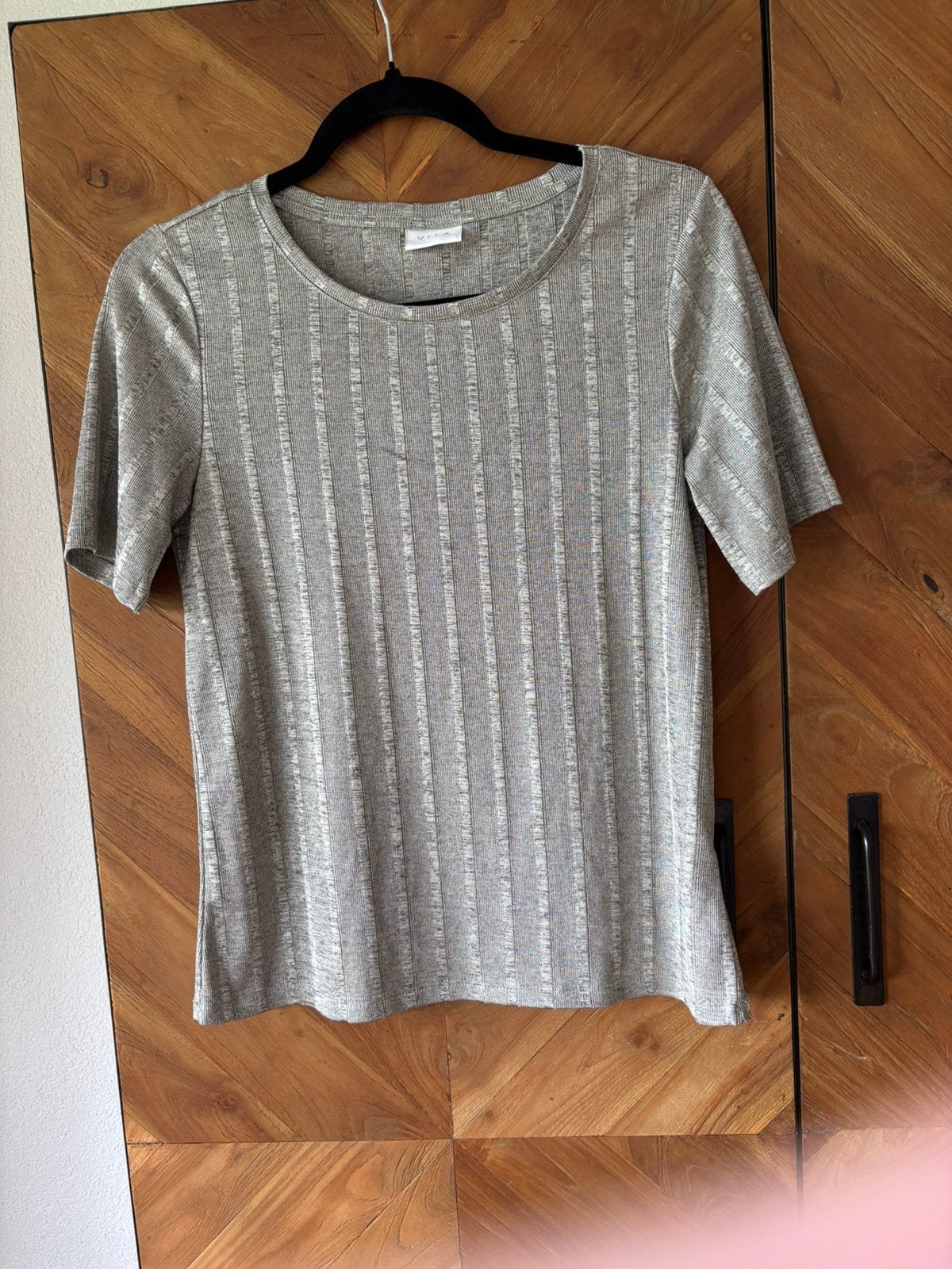 Zgan. Mooi Shirt van Vila. Maat S, Kleding | Dames, Vila, Ophalen of Verzenden, Zo goed als nieuw, Korte mouw