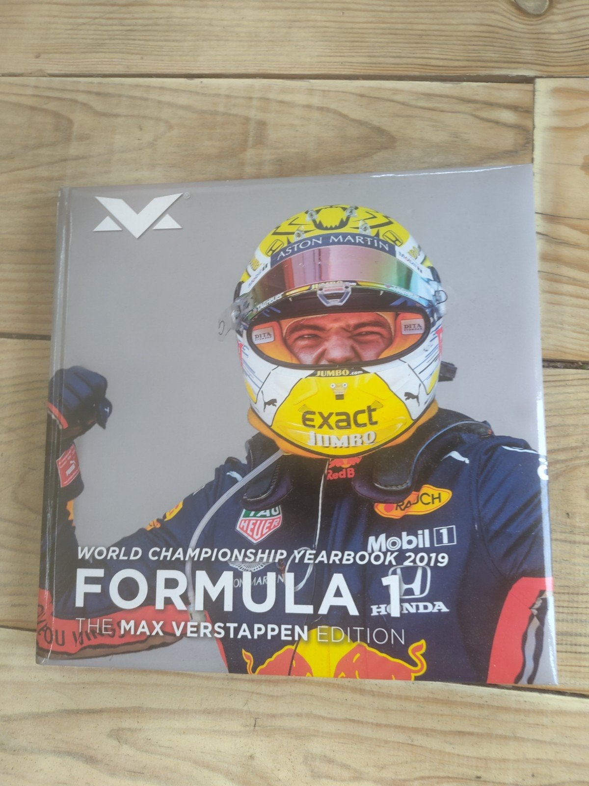 World Championship yearboek 2019 max verstappen, Ophalen of Verzenden, Zo goed als nieuw, Formule 1