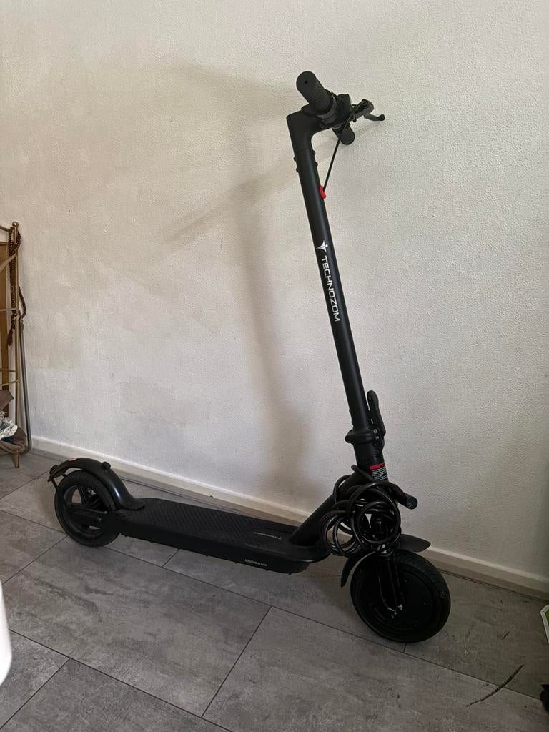 Electrische step in zeer nette en goedwerkende staat, Ophalen of Verzenden, Zo goed als nieuw, Elektrische step (E-scooter)