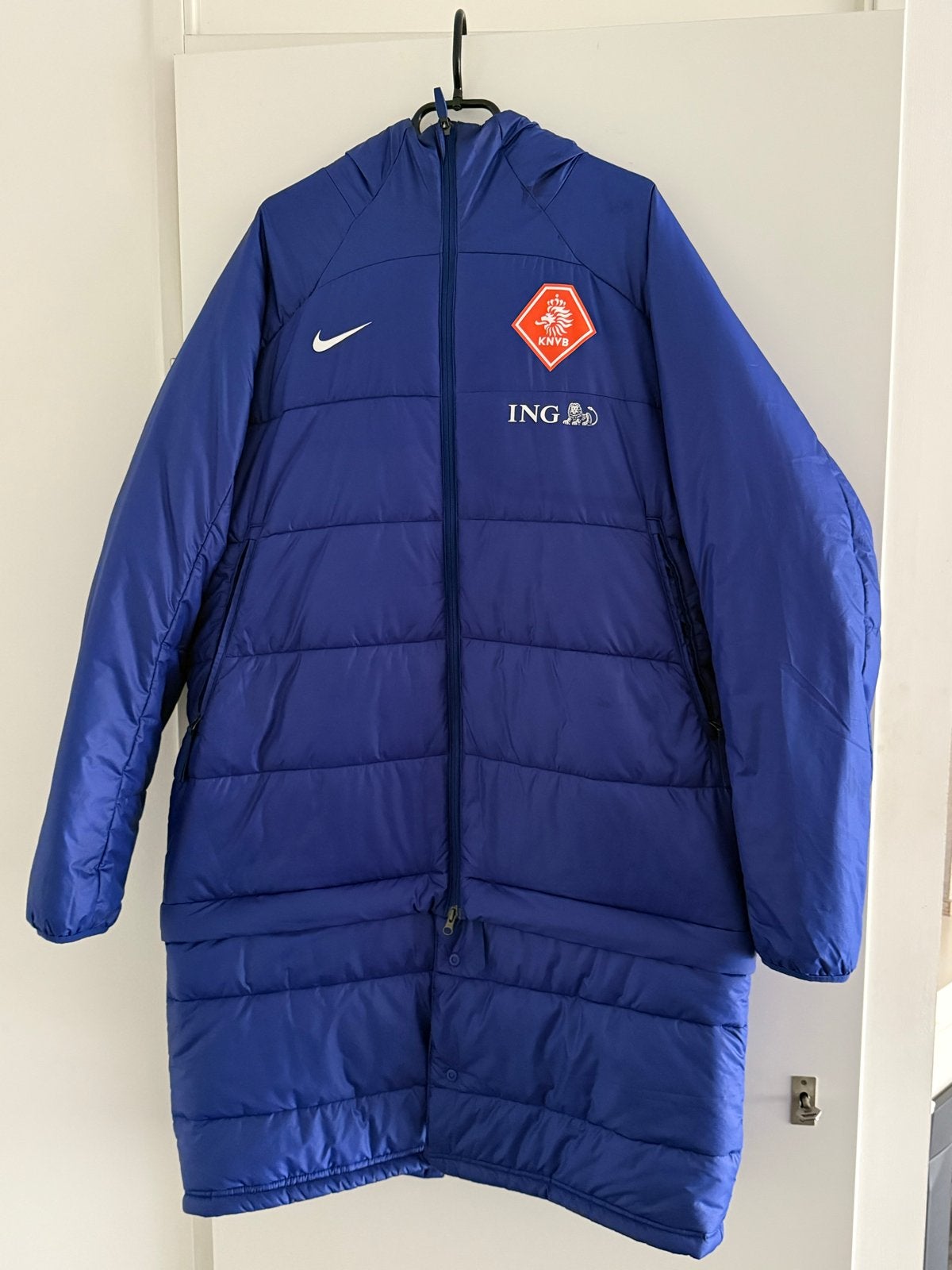Nike KNVB Winterjas - Maat XL, Ophalen of Verzenden, Zo goed als nieuw, Maat 56/58 (XL), Blauw