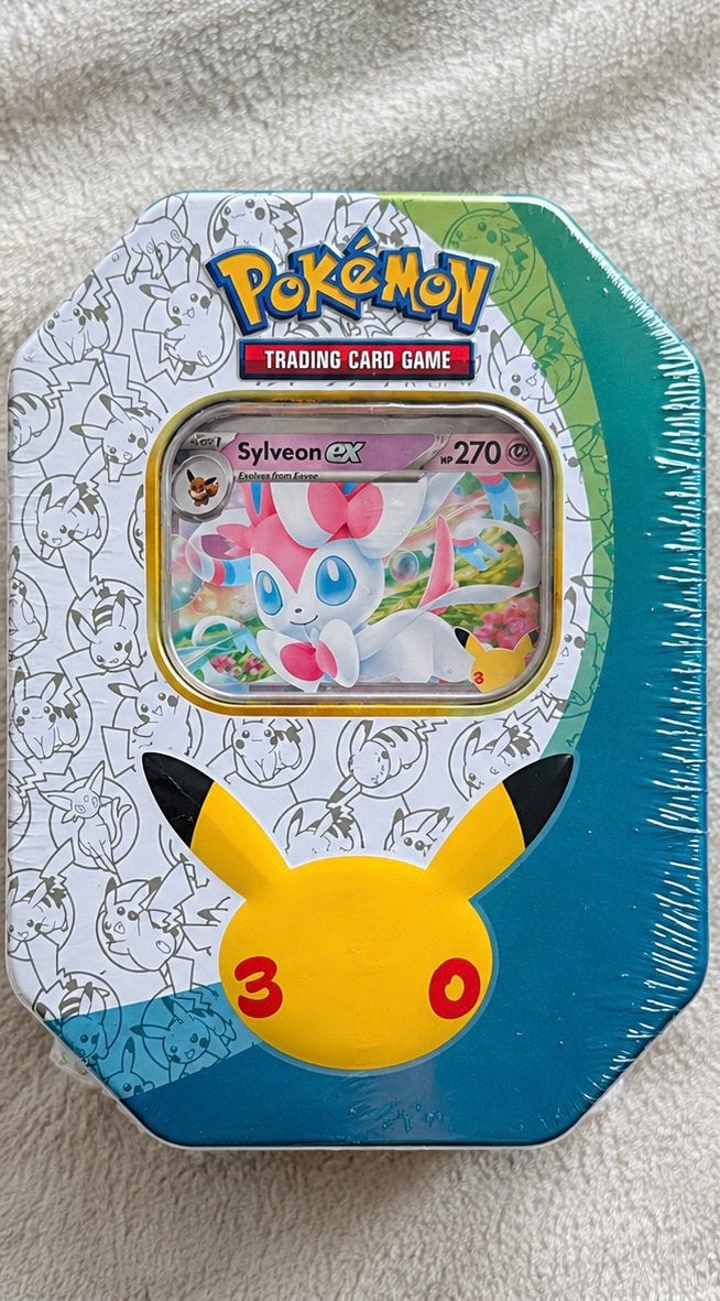 Pokémon TCG 30th Celebrations Sylveon EX Tin (SEALED), Ophalen of Verzenden, Nieuw, Boosterbox