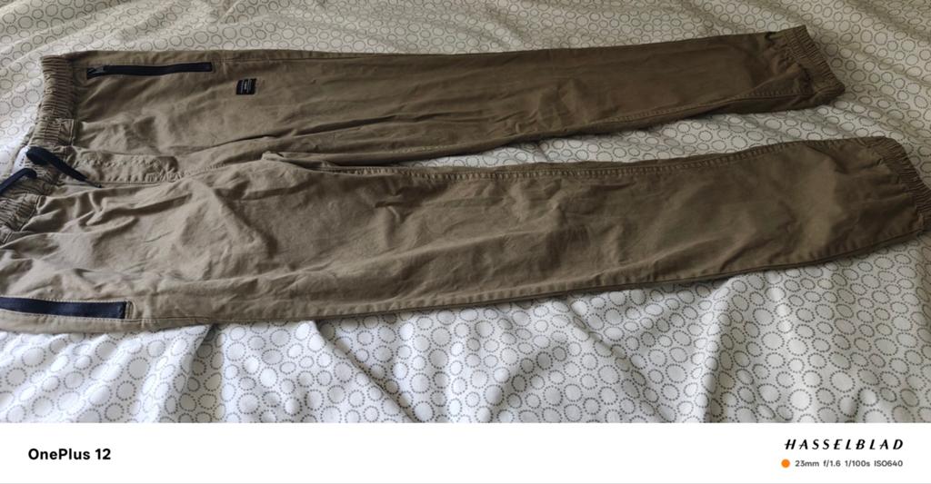Kaki jogger - Nieuwstaat, Ophalen of Verzenden, Zo goed als nieuw, Jongen, Broek