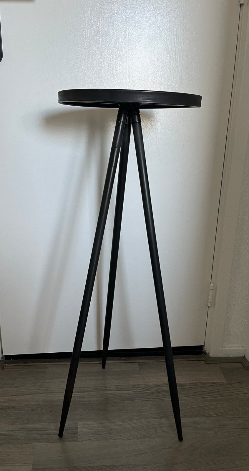 Light & Living Zuil Envira Zink - Ø 30 cm en 80,5cm hoog, Huis en Inrichting, Tafels | Bijzettafels, Ophalen, Minder dan 55 cm