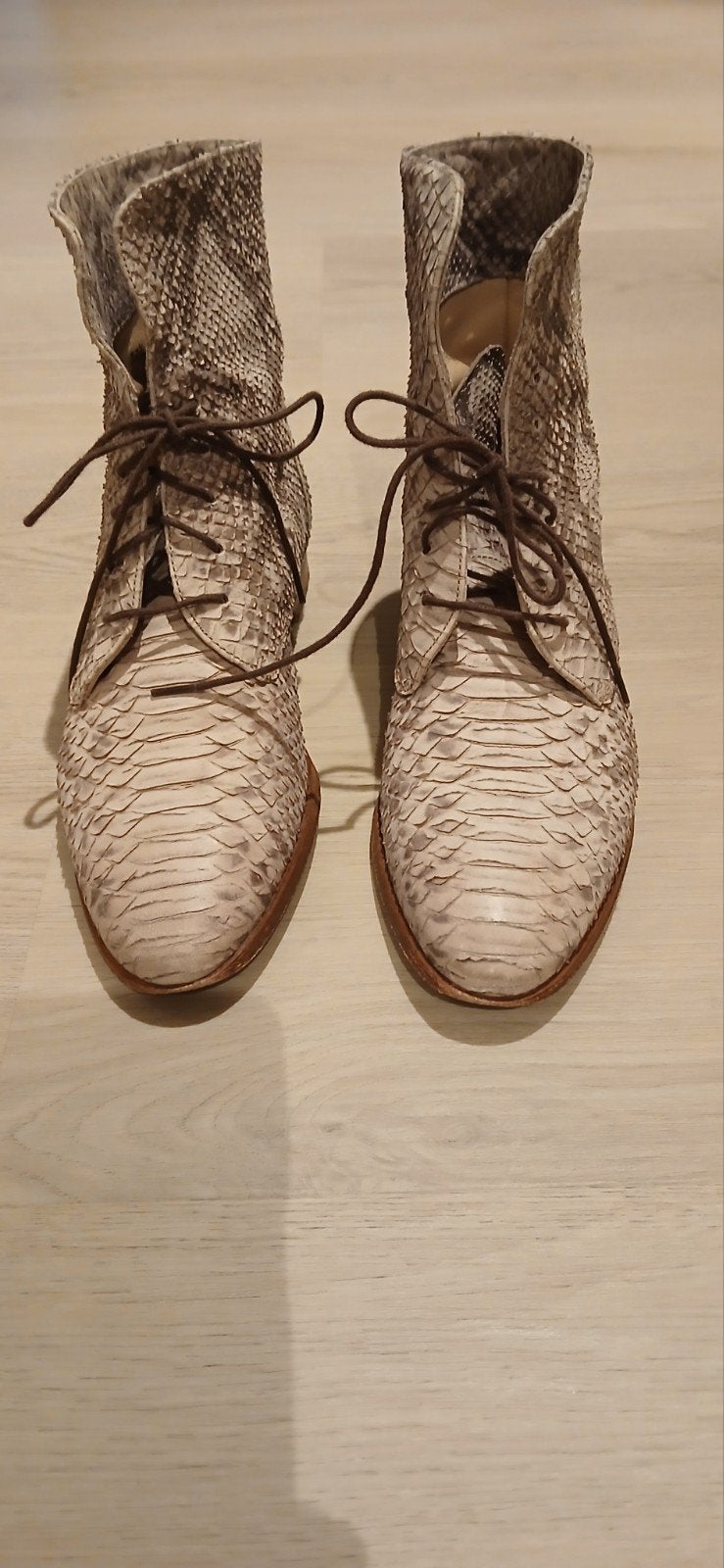 Pertini beige leren zomer enkellaarsjes met veters, Kleding | Dames, Schoenen, Pertini, Beige, Lage of Enkellaarzen, Ophalen of Verzenden