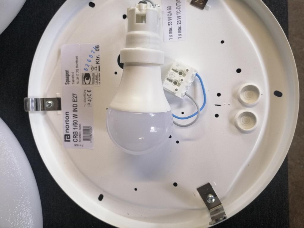 Lampen, Ophalen, Zo goed als nieuw, Kunststof