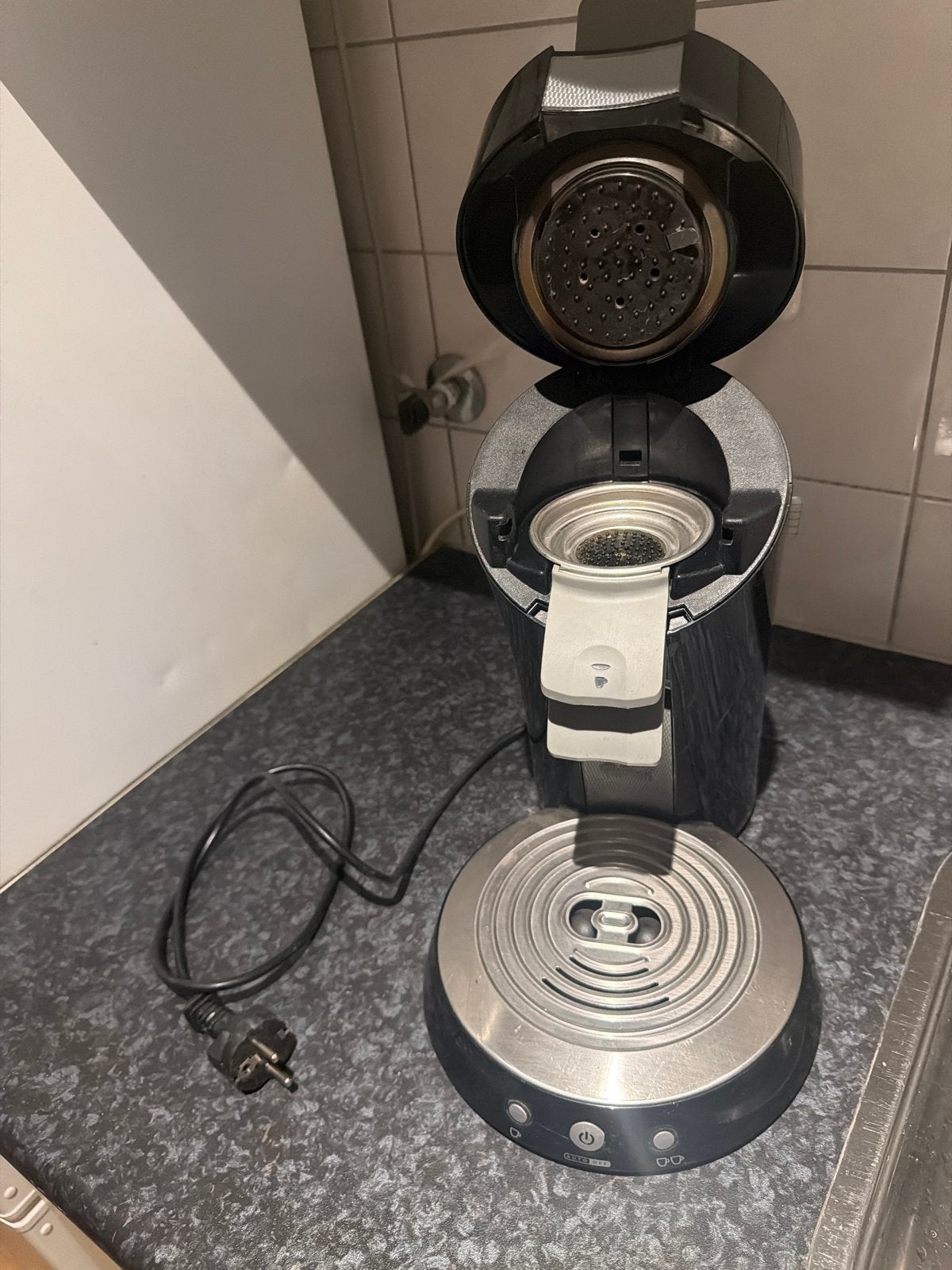 Philips Senseo: Snel, betrouwbaar en eenvoudig, Ophalen, Koffiepads en cups, Gebruikt, Koffiemachine