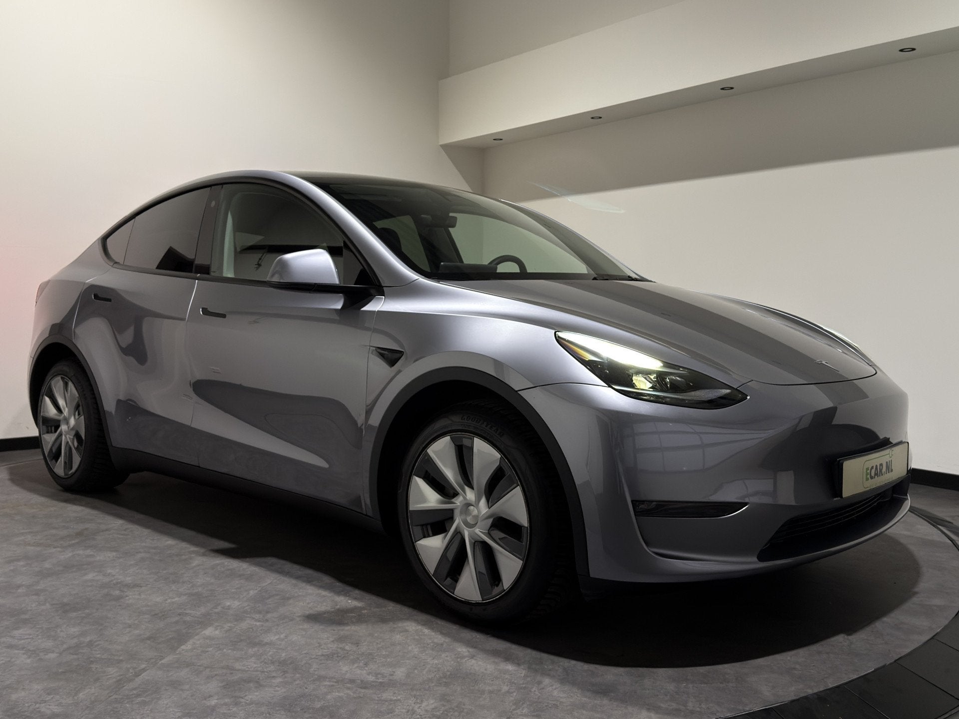Tesla Model Y Long Range AWD 75 kWh | ACC | Stoelen verwarmd, Gebruikt, Met garantie (alle), Navigatiesysteem, 351 pk