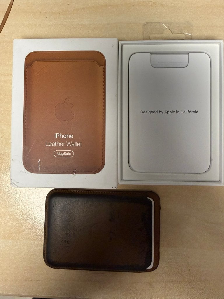 Originele Apple iPhone Leather Wallet MagSafe bruin met doos, Gebruikt, IPhone 12 Pro, Ophalen of Verzenden, Apple