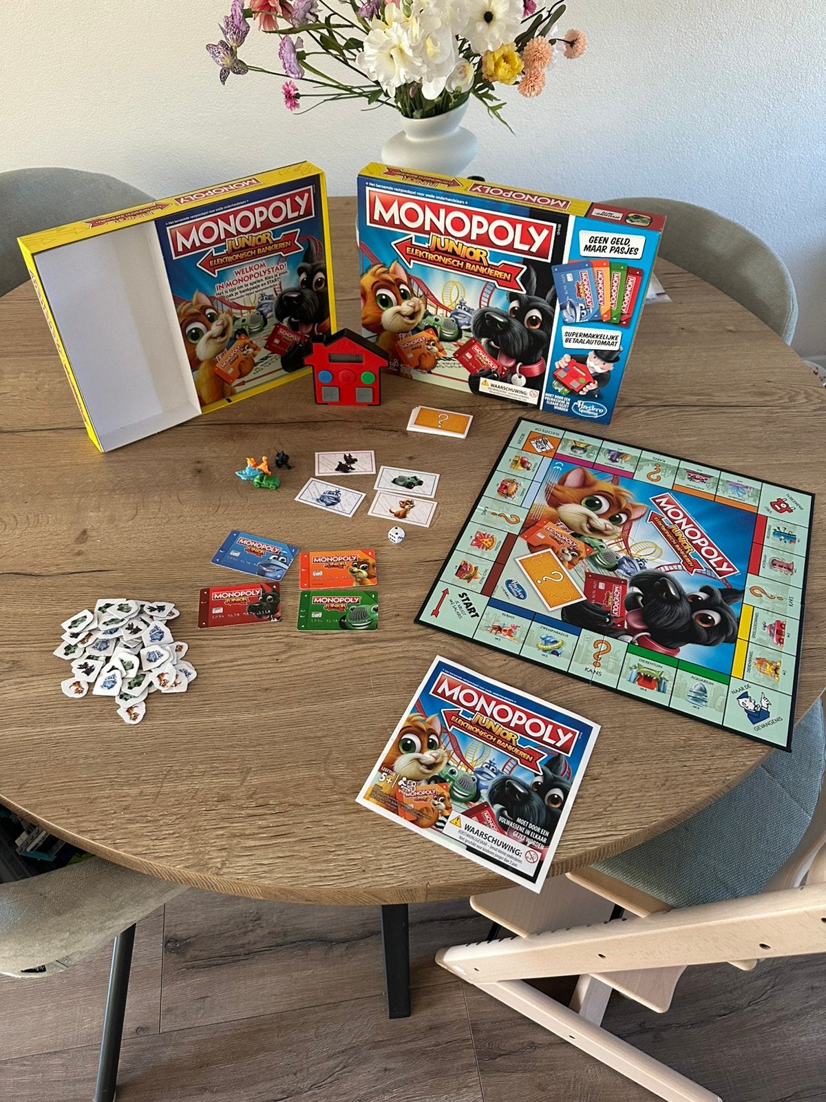 Monopoly junior elektronisch bankieren, Hobby en Vrije tijd, Gezelschapsspellen | Kaartspellen, Ophalen, Zo goed als nieuw