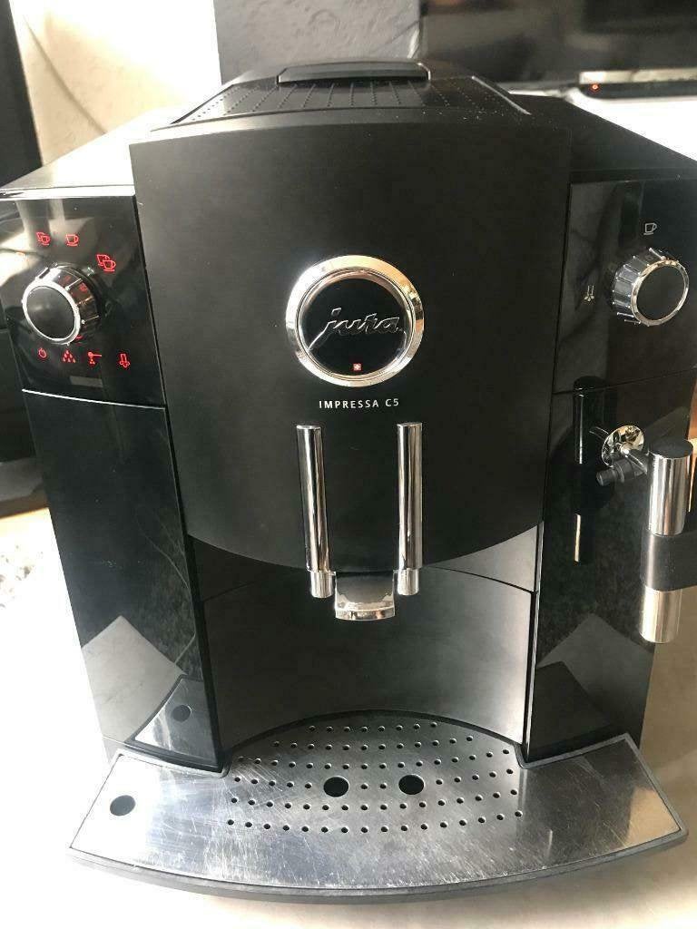 Prachtige Jura C5  met een grote onderhoudsbeurt., Ophalen, 10 kopjes of meer, Koffiemachine, Zo goed als nieuw