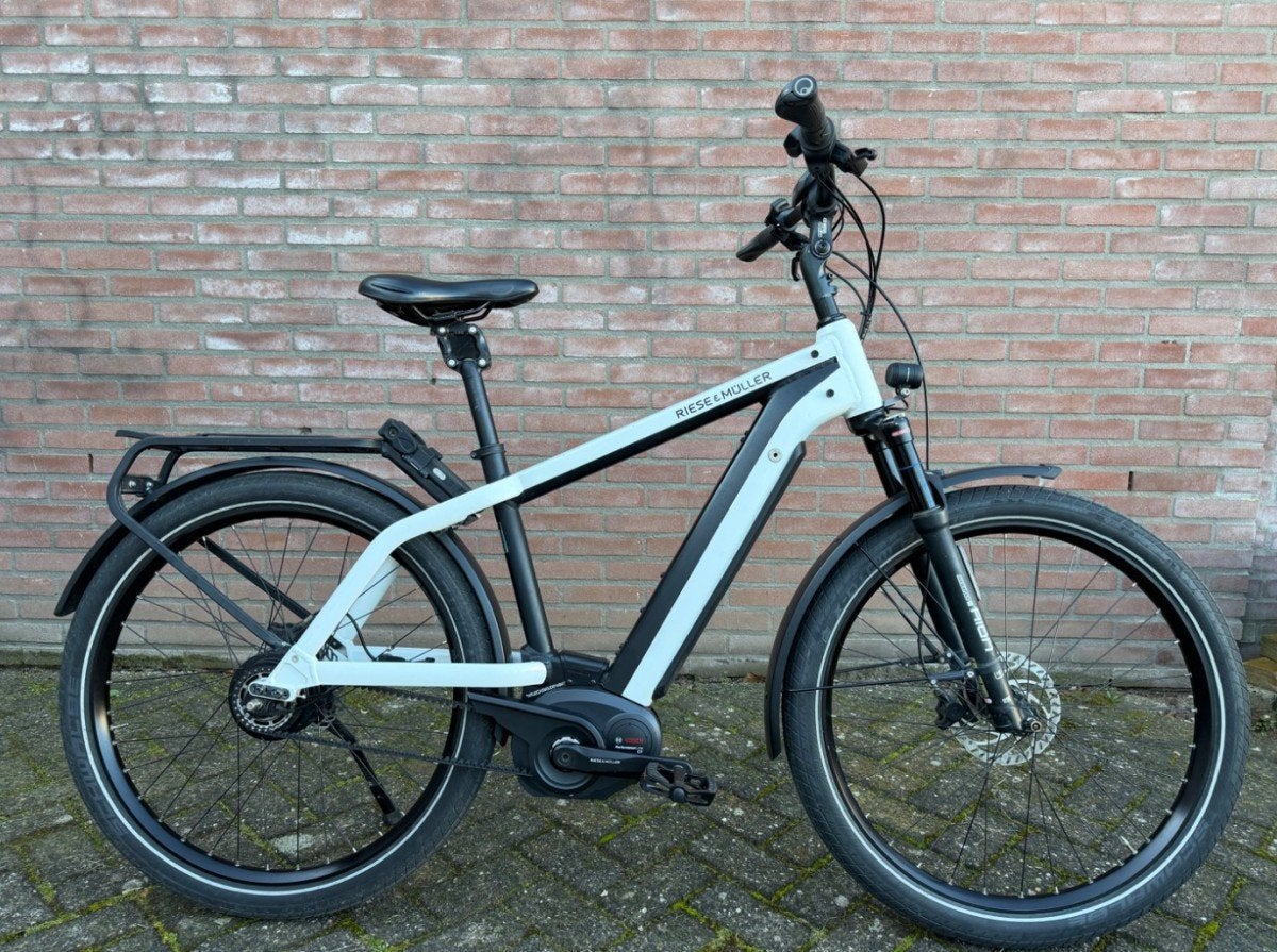 Riese & Müller CHARGER GH VARIO Heren Zwart / Pearl White, Gebruikt, -, -, 47 tot 51 cm