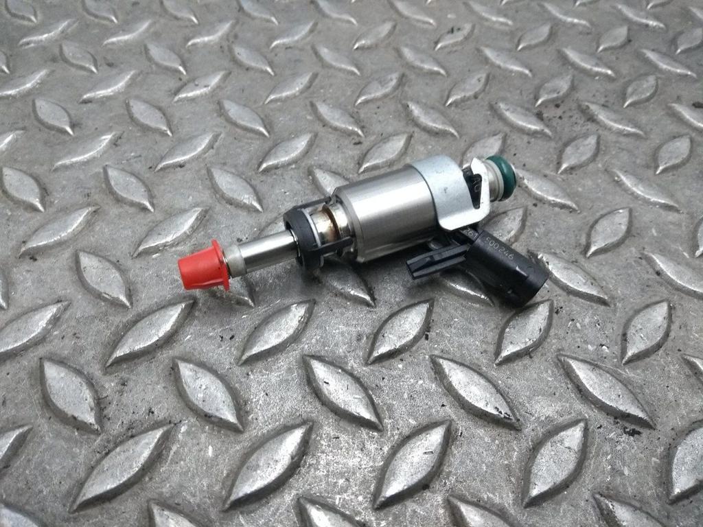 VOLKSWAGEN GOLF BRANDSTOF INJECTOR / VERSTUIVER 2016, Auto-onderdelen, Ophalen of Verzenden, Gebruikt, Stiba lid