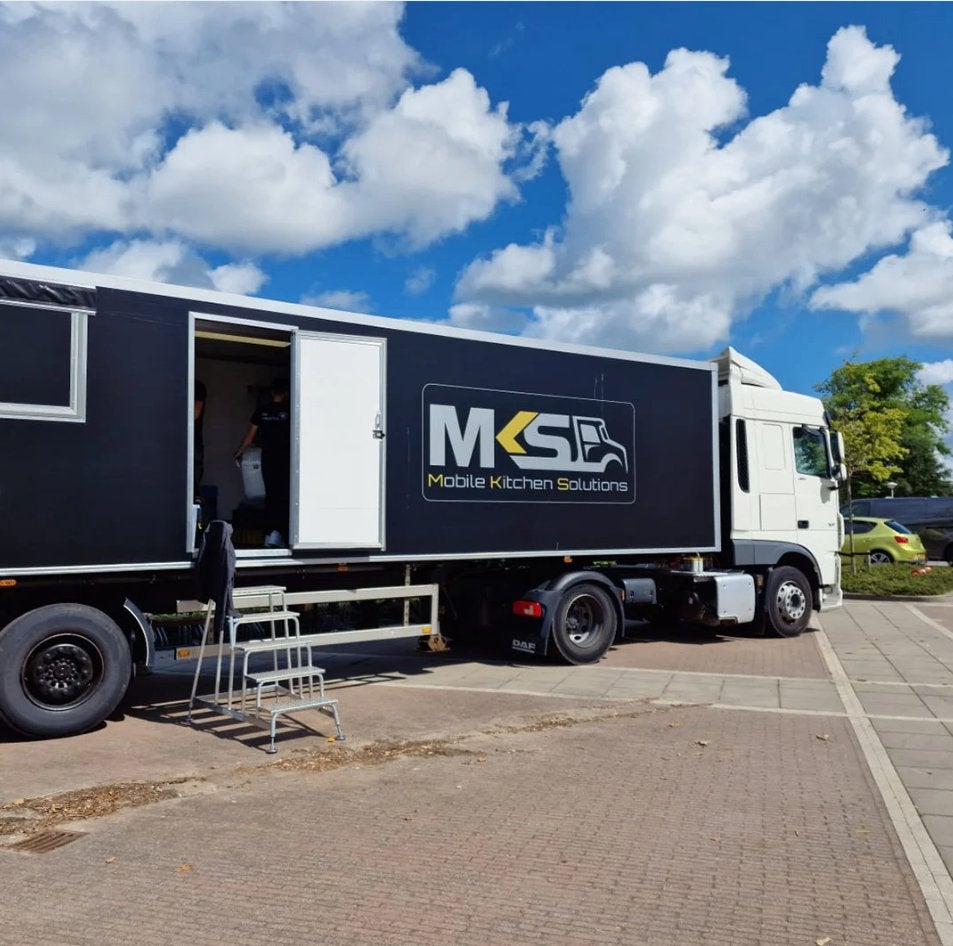 Complete mobiele keukenoplossing: 2 trailers + DAF XF 480, Ophalen, Gebruikt, Transport en Opslag