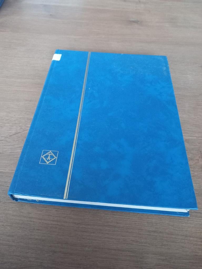 Zwitserland verzameling in Leuchtturm stockboek, Postzegels en Munten, Postzegels | Volle albums en Verzamelingen, Ophalen of Verzenden