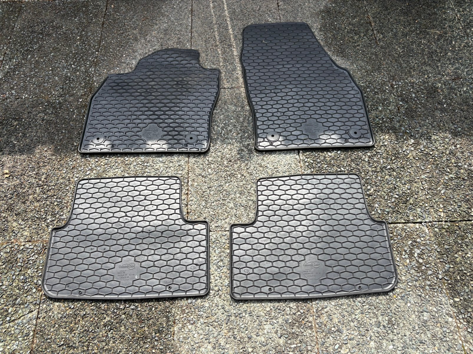 Seat Ibiza / Arona / Vw Polo / Audi A1 Rubberen automatten, Ophalen of Verzenden, Zo goed als nieuw
