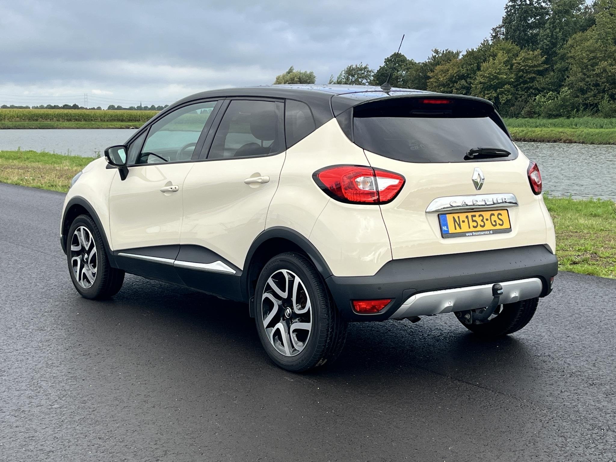 Foto 3 van Renault Captur 1.2 TCe Xmod Clima, cruise, stoelverwarming,
