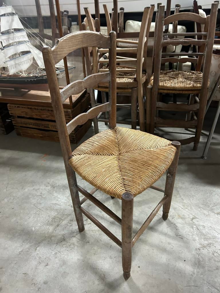 Vintage houten stoel met rieten zitting, Ophalen of Verzenden