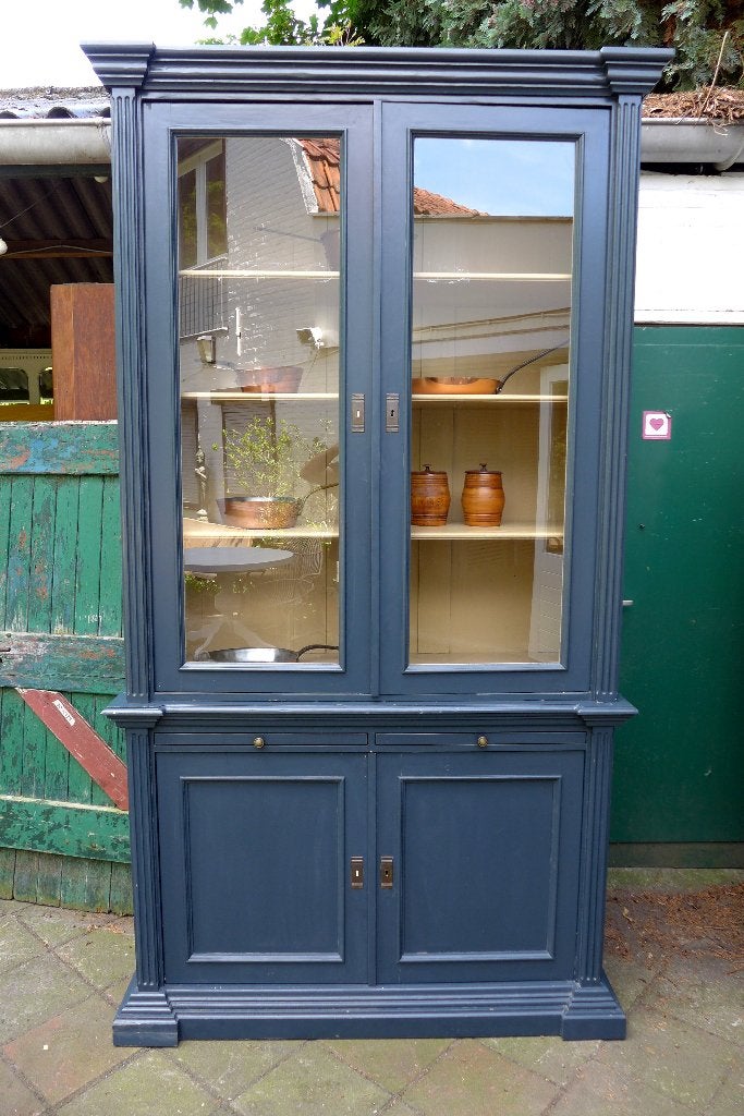 Prachtige hoge donkergrijze vitrinekast buffetkast, Ophalen, 200 cm of meer, Onbekend, Grenenhout