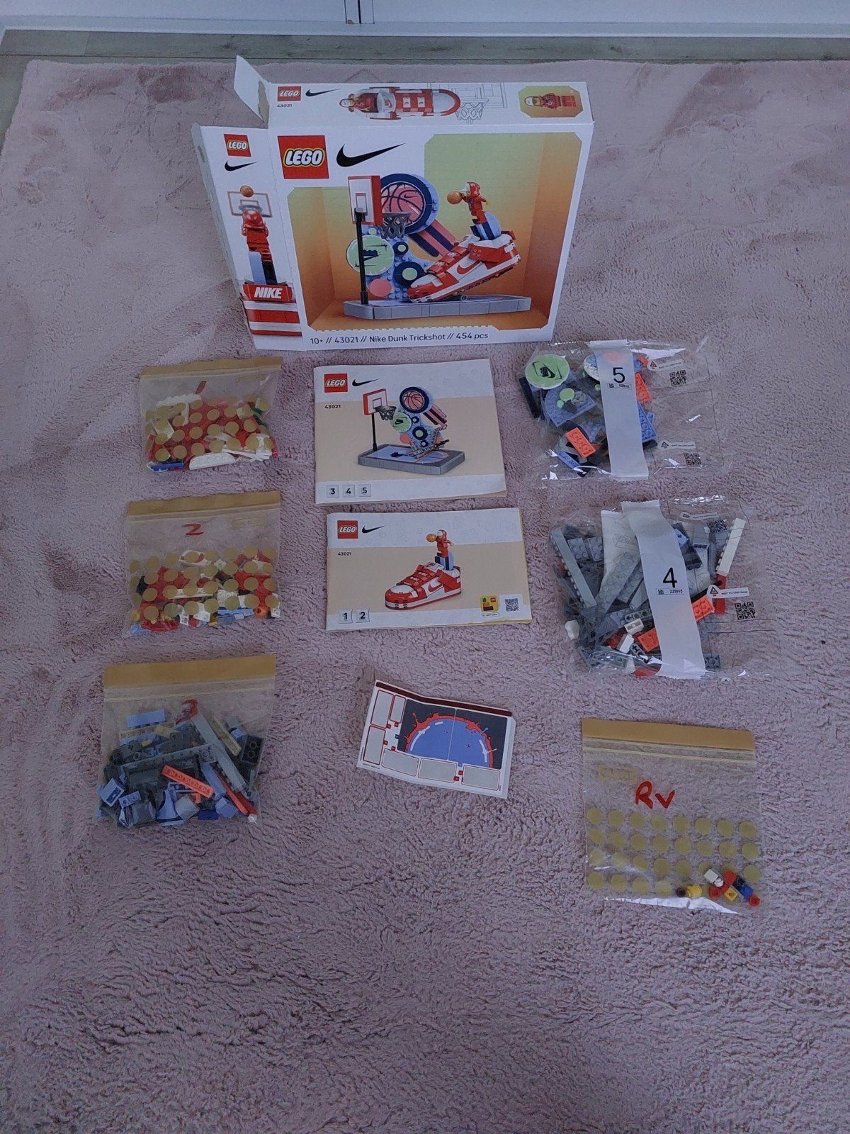 Lego Nike Dunk Trickshot 43021 - Compleet + rv stukjes, Lego, Ophalen of Verzenden, Zo goed als nieuw, Compleet