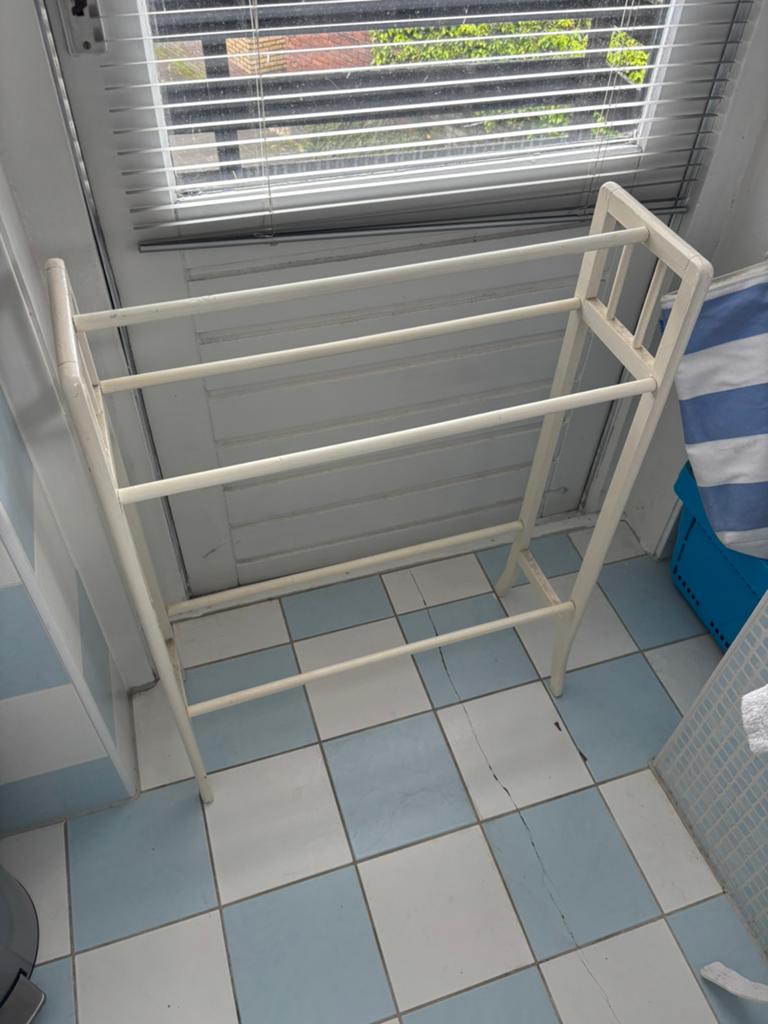 Handoek rekje badkamer, Ophalen of Verzenden