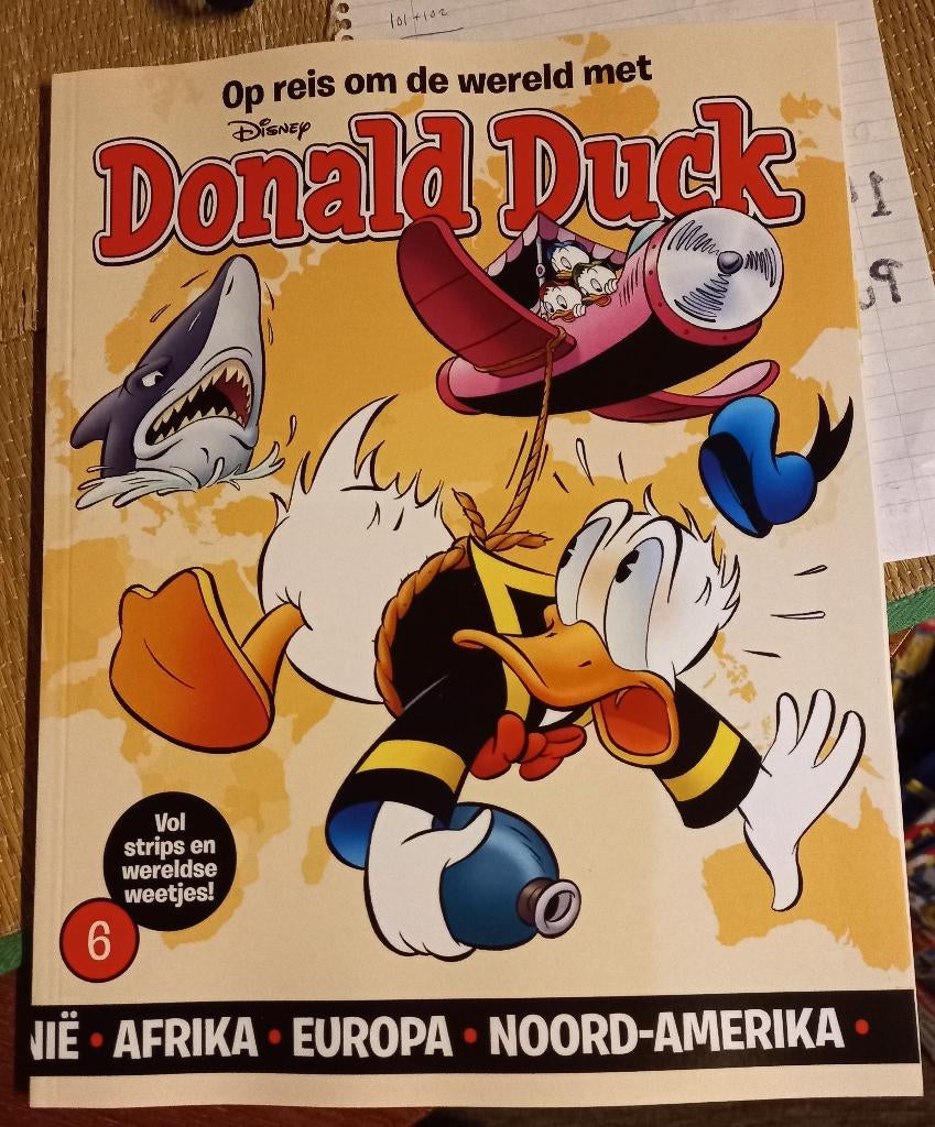 Donald Duck , op reis om de wereld  6 , album = 5 euro, Boeken, Eén stripboek, Ophalen of Verzenden, Nieuw