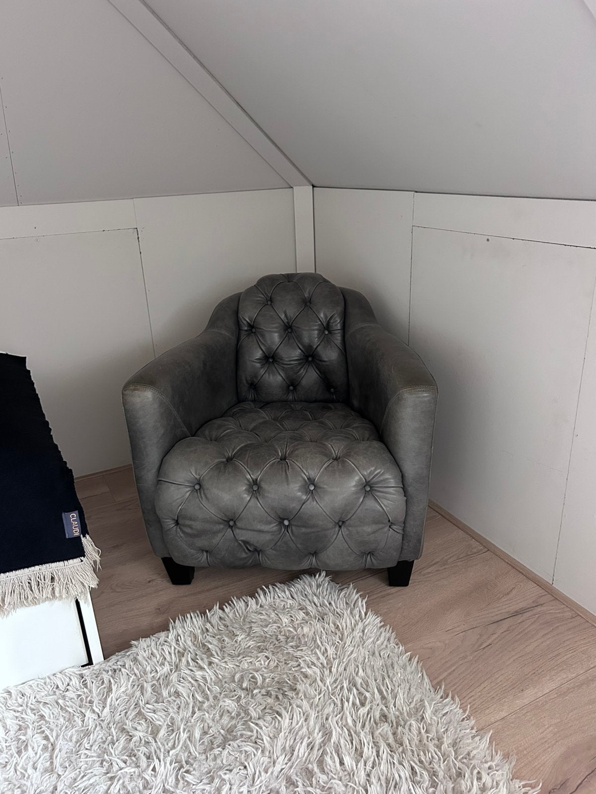 Mooi leren lounge stoeltje, Rotterdam