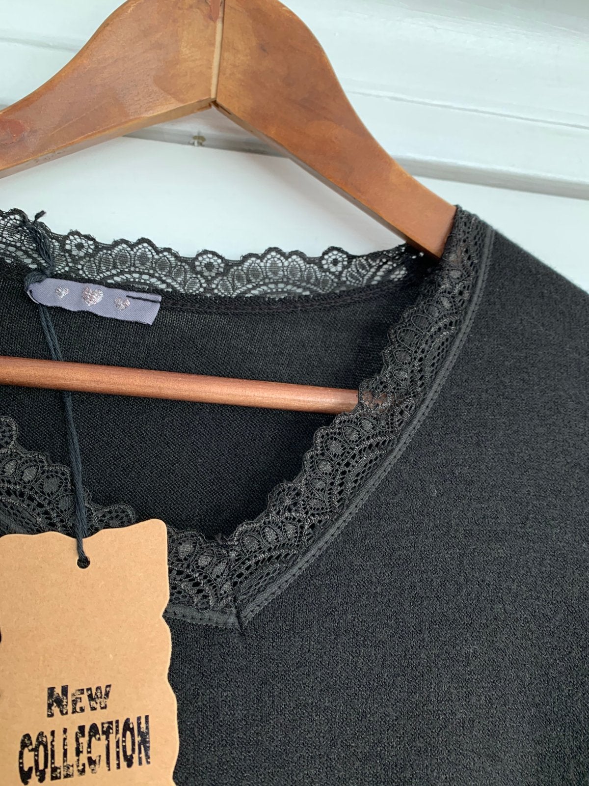 Zwart shirt met kant maat 50/52, Kleding | Dames, Grote Maten, Ophalen of Verzenden, Nieuw, Zwart, Shirt of Top