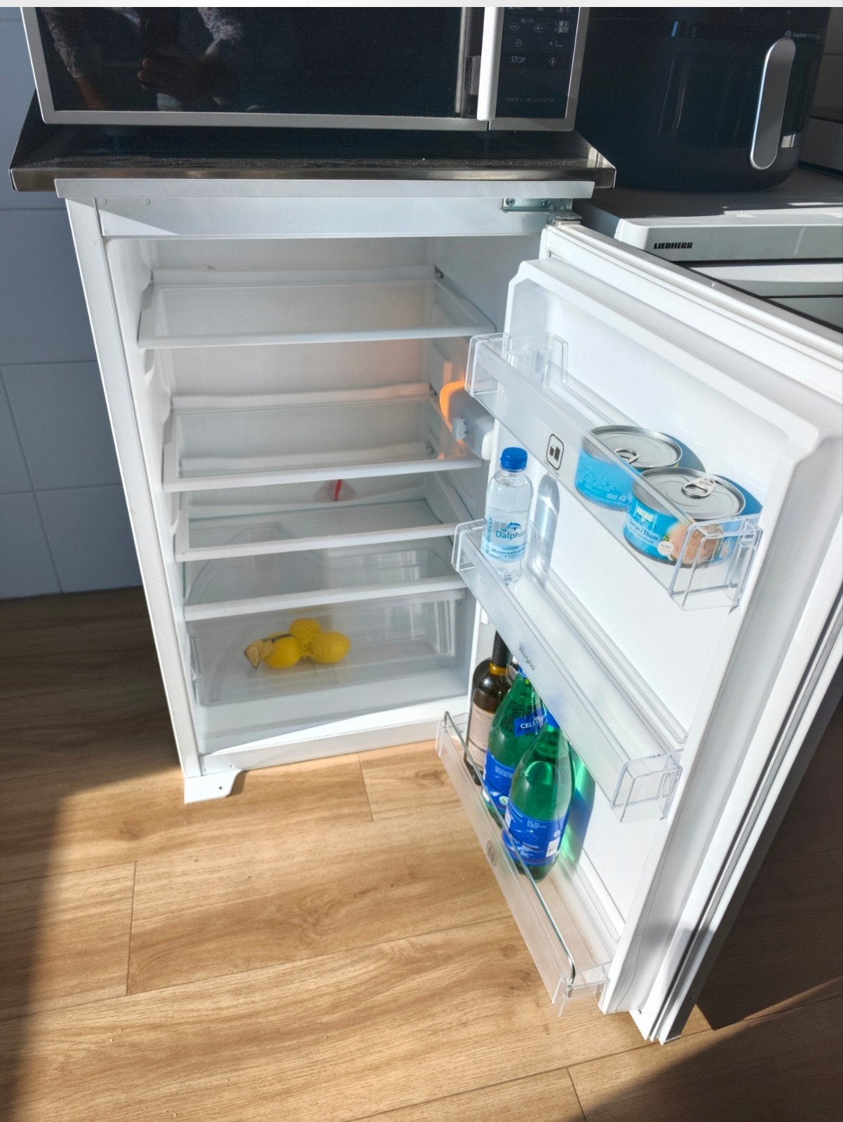 Compacte koelkast, ideaal voor onder het aanrecht, 75 tot 100 liter, 45 tot 60 cm, Ophalen, 85 tot 120 cm
