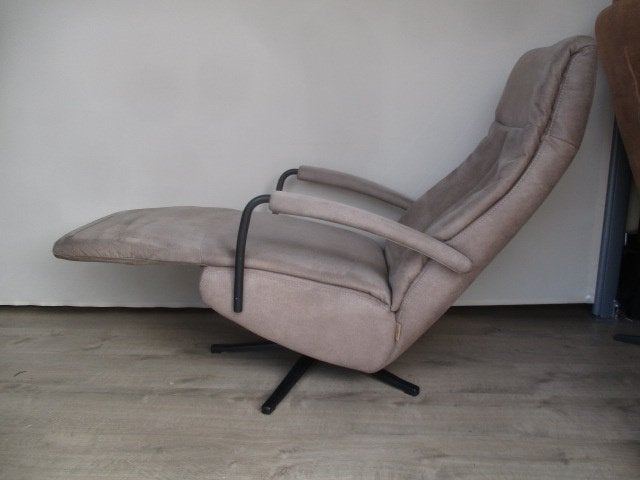 NIEUWSTAAT Prominent C100 stof beige elektr. medium, Ophalen of Verzenden, Zo goed als nieuw, Hout