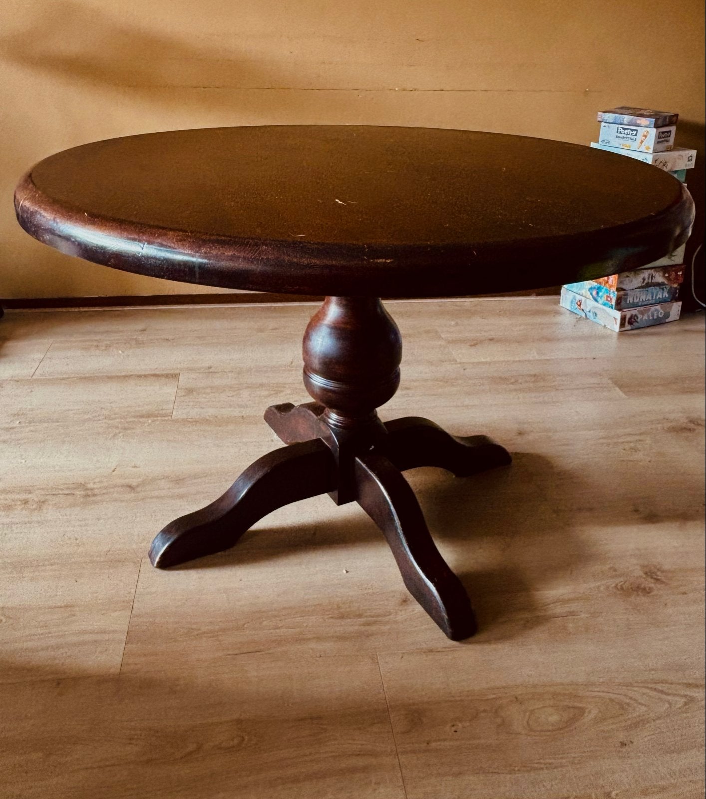 Massieve ronde eikenhouten tafel met 4 stoelen, Ophalen, Gebruikt, 100 tot 150 cm, Vier personen