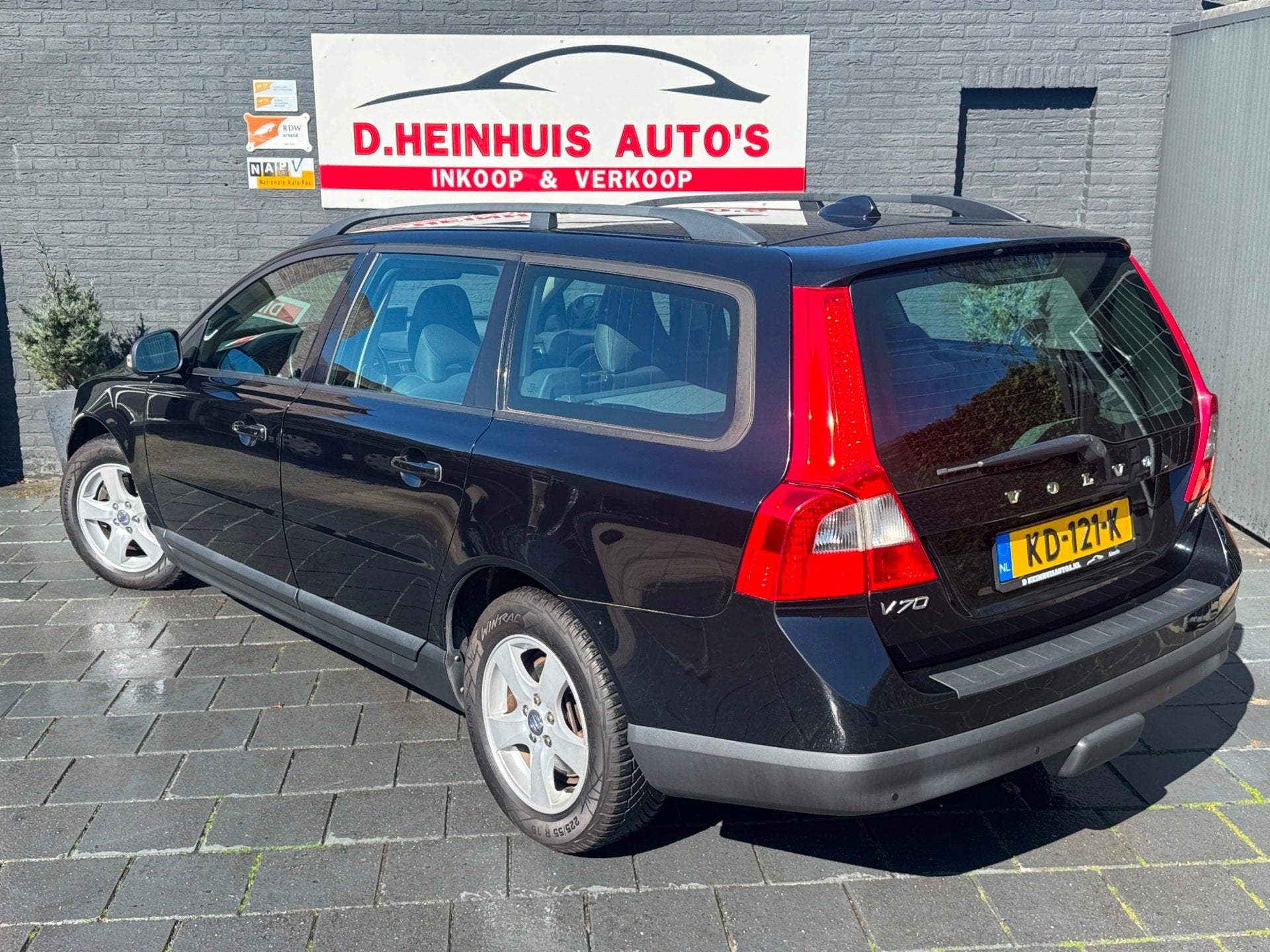 Volvo V70 2.0D Momentum APK 05-2027, Auto's, Volvo, Voorwielaandrijving, 136 pk, Gebruikt, 4 cilinders