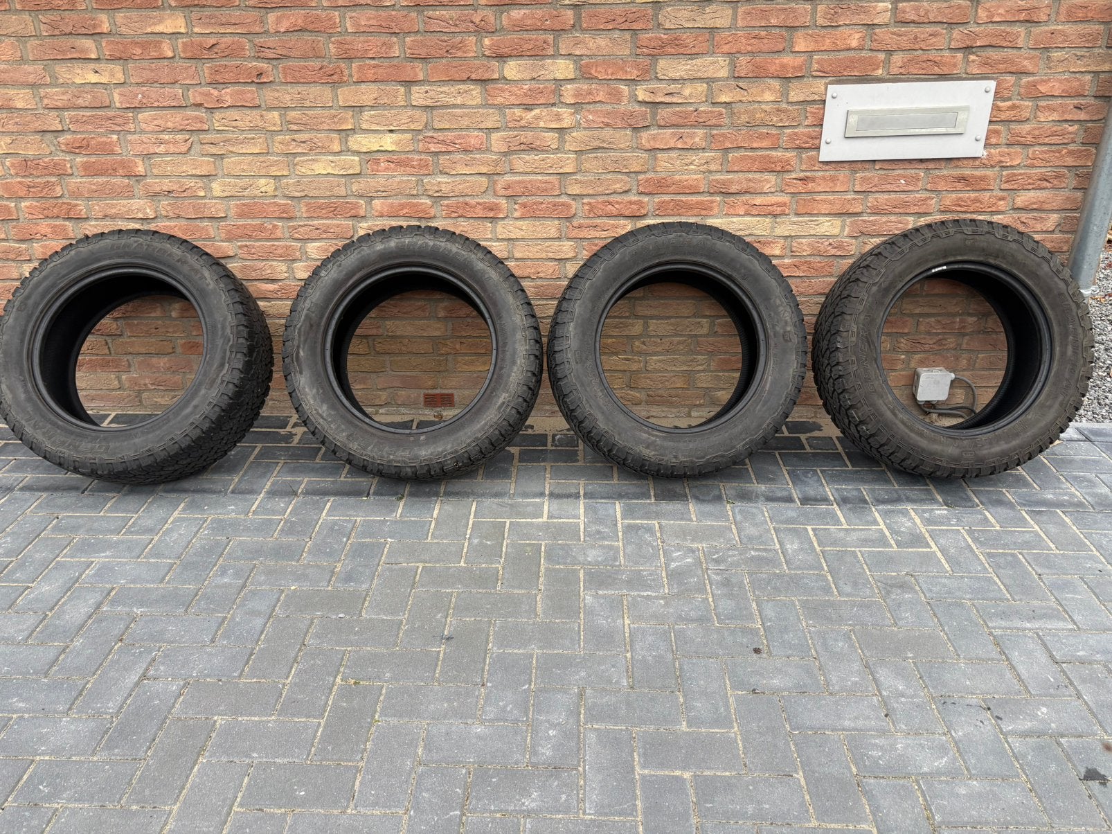 Grabber at3 banden 255/60 r18, Auto-onderdelen, Ophalen, 18 inch, Gebruikt, 255 mm